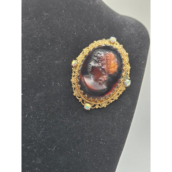 Vintage Germany Cameo Brooch Reverse Carved Lucite AB Rhinestones Ornate Filigre - Picture 7 of 8